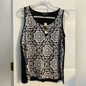 NEW Sleevless Blouse